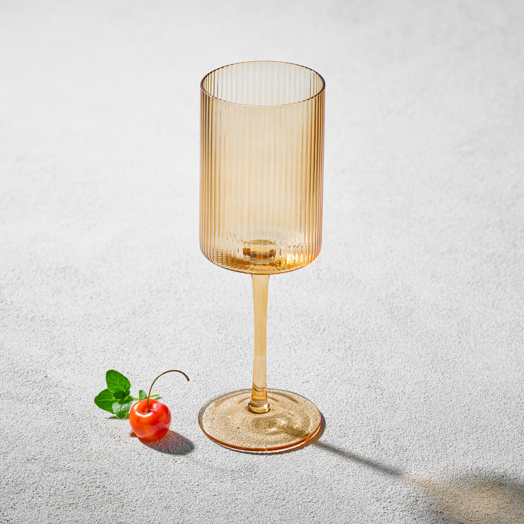Vikko - Malibu, Ribbed Wine Glass, 11 oz