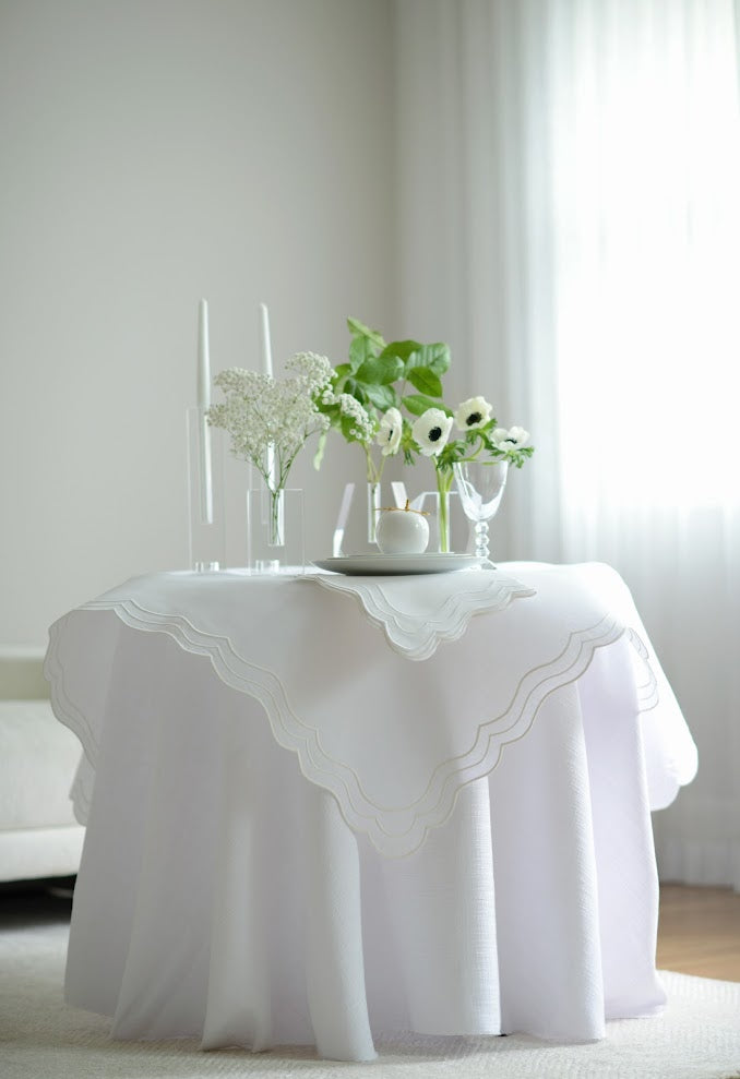 Triple Scalloped Tablecloth