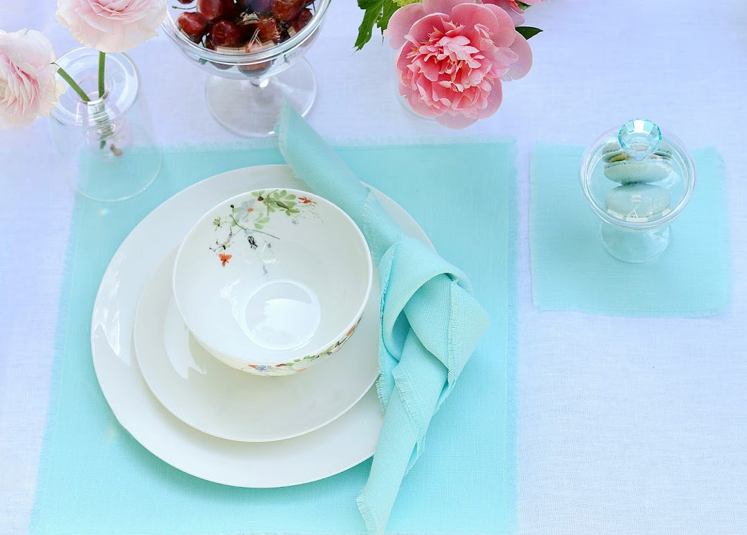 Frayed Edge Colored Napkins - 20" x 20"