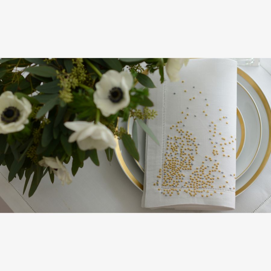 Scattered Dots Tablecloth